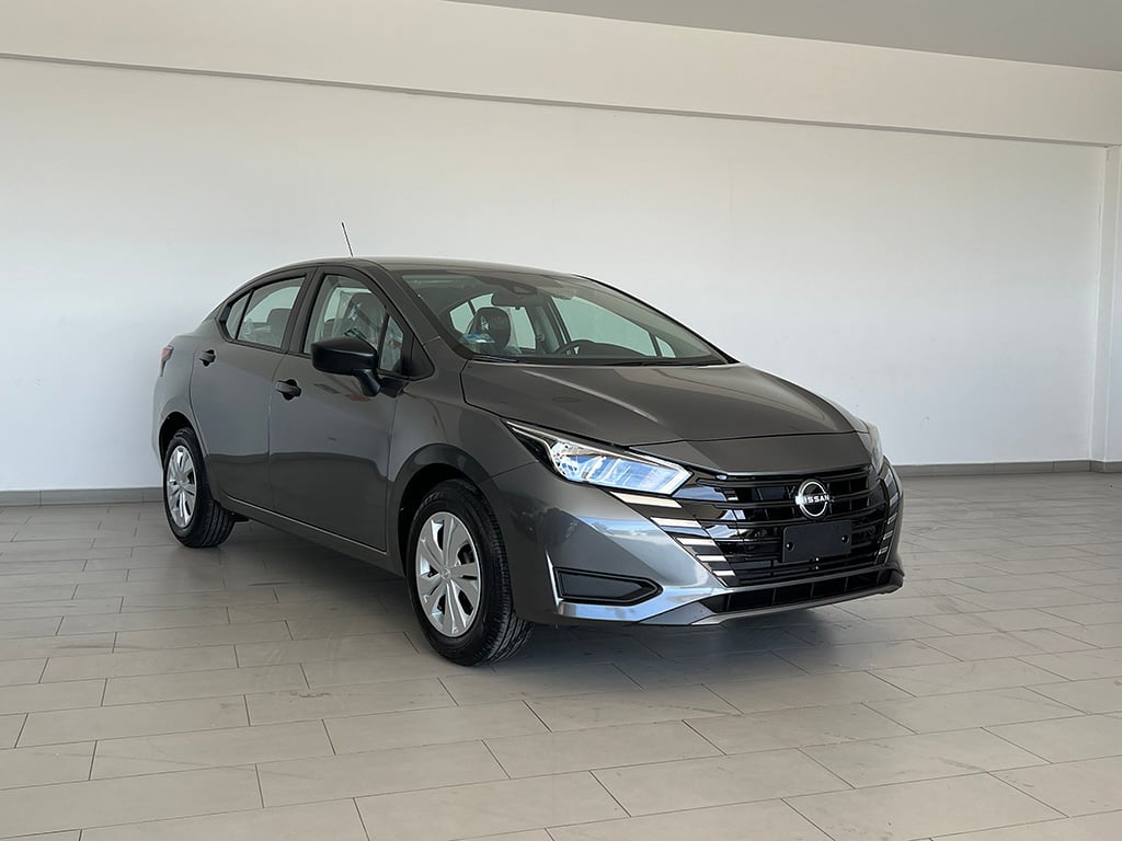 Nissan Versa 2025